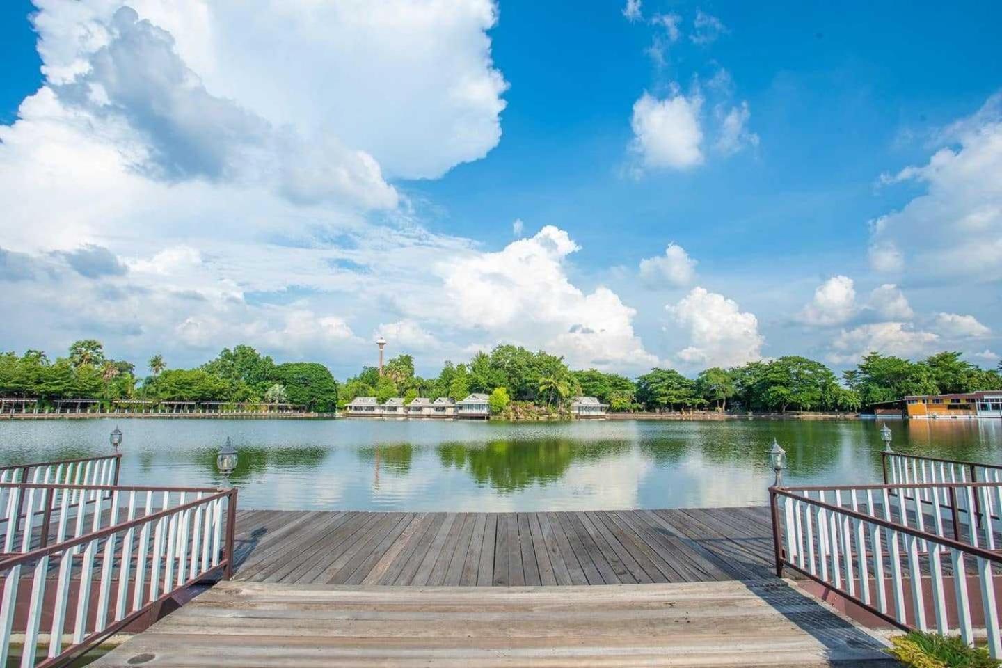 Chawalun Resort Don Tum Exterior foto